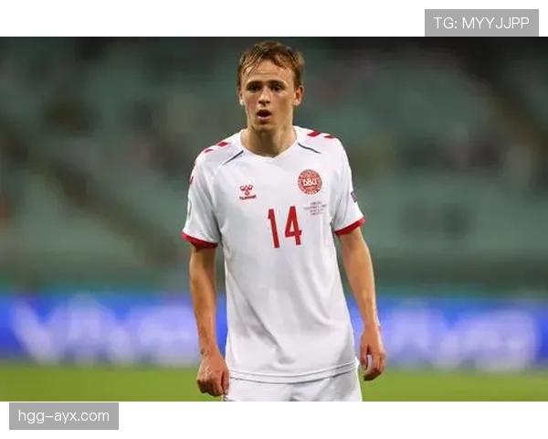 达姆斯高正式加盟新俱乐部，职业生涯迎来新突破