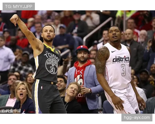 德隆挡拆制造错位提高组织效率，助勇士多点开花